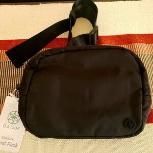 NWT Gaiam Sidekick Waist Pack